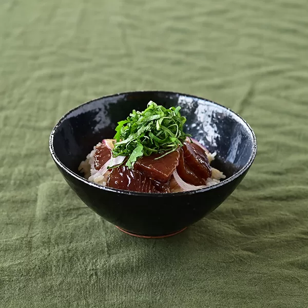かつおの漬け丼