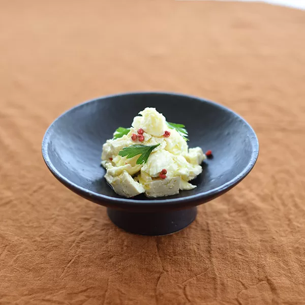 モッツァレラ入り冷奴