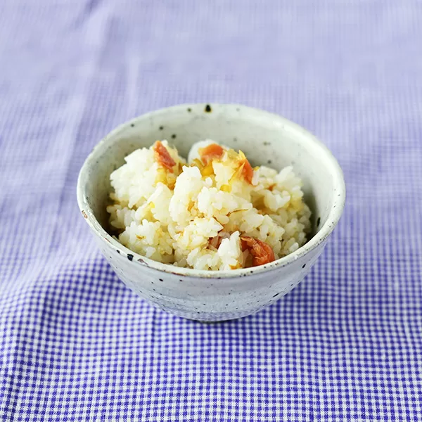 梅干しの炊き込みご飯