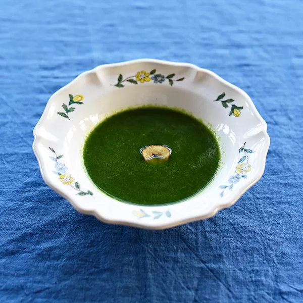ほうれん草のガーリックスープ