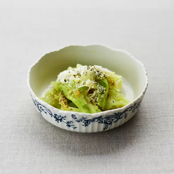 キャベツのアンチョビオイルがけ