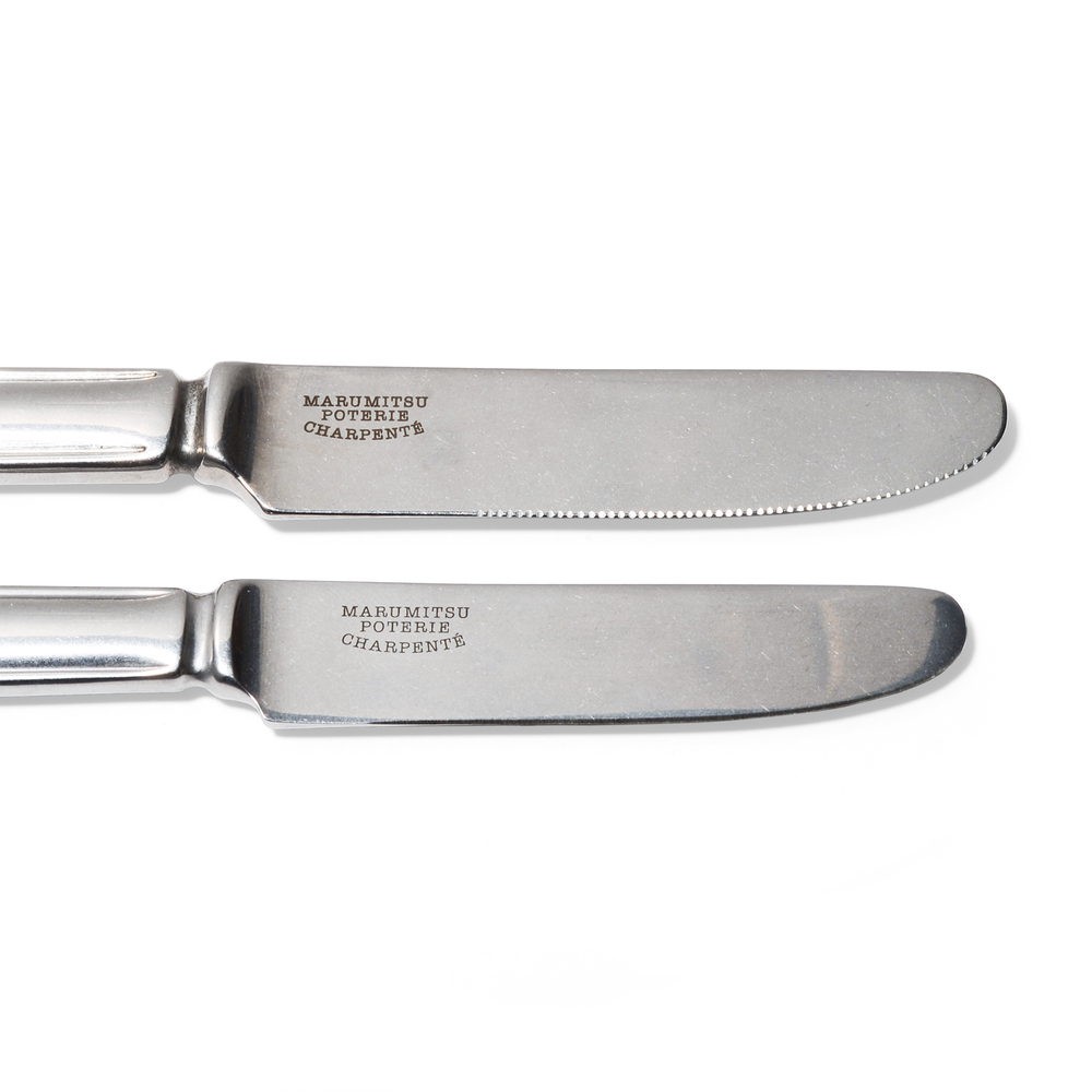 上 テーブルナイフ/下 デザートナイフ