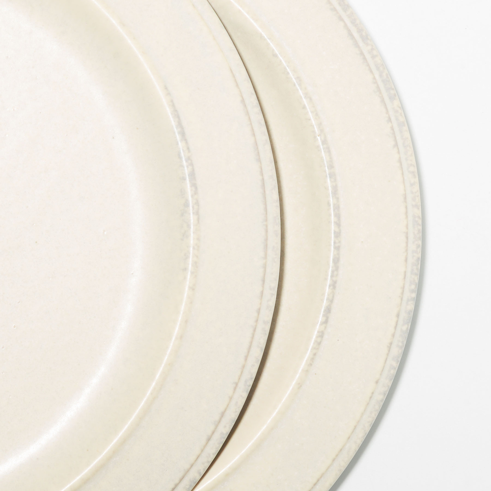 縁が窯変する場合があります。